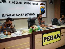 Kapolres Tanjung Perak & PJU Ikuti Vicon Bersama Kabiddokkes Polda Jatim, Bahas Penambahan Dosis Vaksin