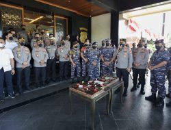 Polda Jatim “Dikepung” Prajurit TNI AL dari Berbagai Kesatuan