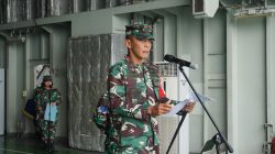 Foto : Di KRI dr.Soeharso-990 Dankodikopsla Tutup Program Diksargol Tahap Kematraan Siswa Dikmapa PK TNI AL Angkatan XXIX B Susgakes