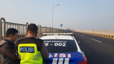 Foto : Ops Patuh Semeru 2023, Polres Bangkalan Tilang Manual di Jembatan Suramadu