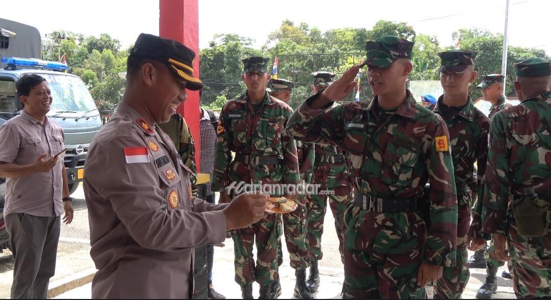 Foto : Perkokoh Sinergitas TNI-Polri, Kedatangan Satdik-1 Kodiklatal Kejutkan Polsek Bintan Utara