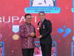 Walikota Surabaya dan 5 Mitra Kerja Jawa Timur Terima Penghargaan Tertinggi Program Bangga Kencana dari Pemerintah RI