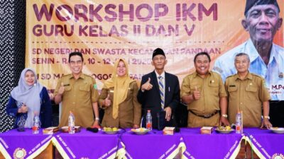 Foto: Kadisdikbud Kab. Pasuruan, H. Hasbullah. SPd, M.Pd (berjas hitam) di hadapan peserta workshop Implementasi Kurikulum Merdeka (IKM) bagi Guru SD Kelas II dan V Kec. Pandaan, Senin (10/7) siang.