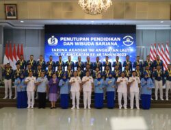 Dankodiklatal Hadiri Upacara Tupdik dan Wisuda Sarjana Taruna AAL Angkatan Ke-68