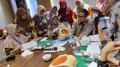 BKKBN Jatim Latih 24 Bidan Di Angkatan Kelima