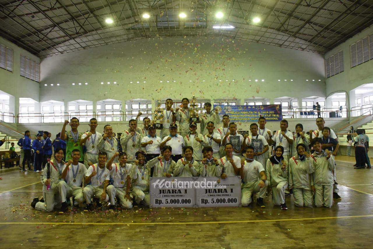Foto : Tim Bola Voli Kodiklatal Kawinkan Medali Emas Porwiltim 2023