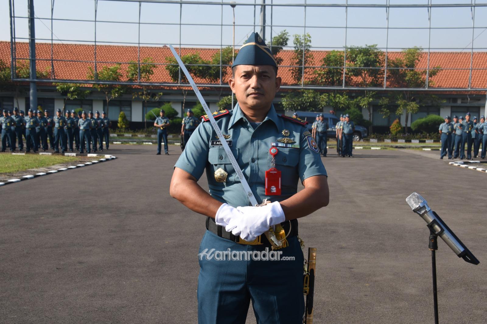 Foto : Prajurit dan PNS Kodiklatal Ikuti Upacara Bendera 17 Juli 2023