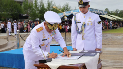 Foto : Kekuatan Baru TNI AL, Dankodiklatal Lantik Ratusan Pemuda Dari Indonesia Timur Menjadi Prajurit Jalasena