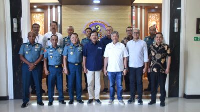 Foto : Wadan Kodiklatal Terima Kunjungan Komisaris Utama PT Pelindo