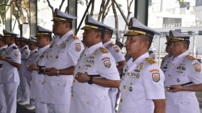 Foto : Danlantamal V Ikuti Upacara Sertijab Tiga Jabatan Strategis Jajaran Koarmada II
