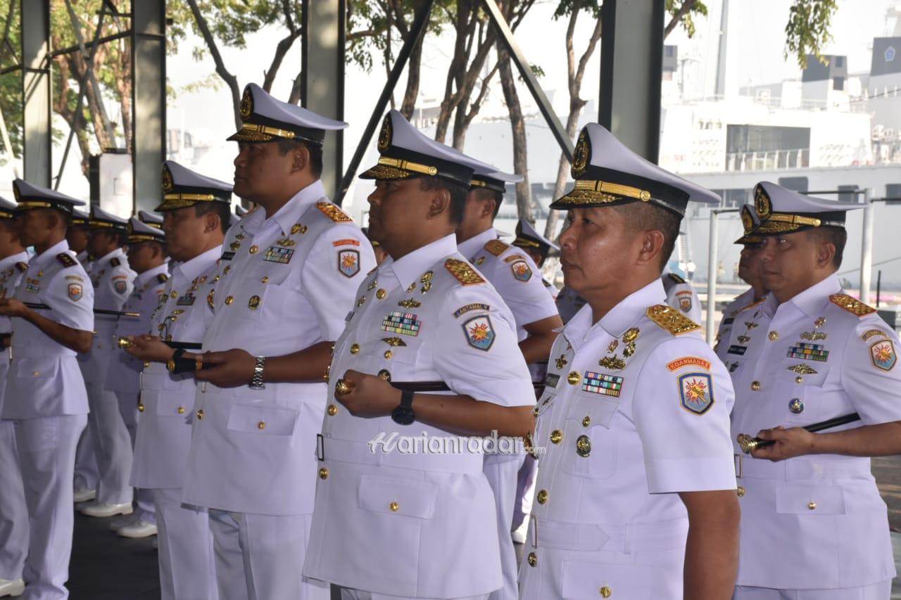 Foto : Danlantamal V Ikuti Upacara Sertijab Tiga Jabatan Strategis Jajaran Koarmada II