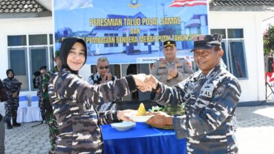 Cegah Abrasi, Danlanal Yogyakarta Resmikan Talud Posal Samas