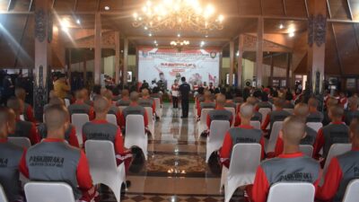Foto : Pupuk Cinta Tanah Air Dikalangan Pemuda, Danlanal Cilacap Ikuti Pembukaan Pelatihan Paskibraka