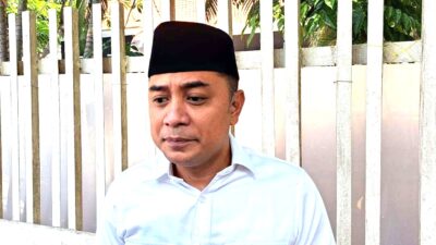 Walikota Eri Cahyadi sebut tak ada SMP Negeri 'nakal' saat PPDB di Surabaya. (Foto: Pita Sari/Ngopibareng.id)