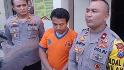 Polisi menangkap seorang pemuda bernama Achmat Dani Prayoga, (26) warga Jalan Medokan IV/ 53 Surabaya. Lantaran nekat menjambret tas berisi laptop dari seorang Mahasiswi di kawasan Keputih Tegal Surabaya. (foto:samsul-harianradar.com).