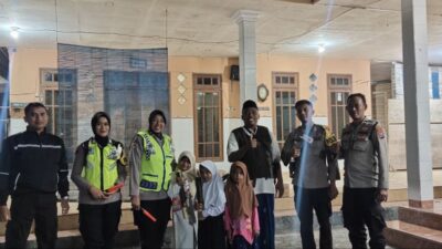 Foto : Polisi RW Bangkalan Amankan Pawai Obor Peringati Malam 1 Muharrom