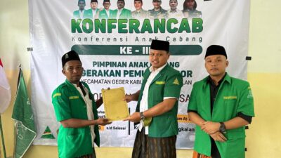 Foto : Guzdrun Kembali Dipercayai Pimpin GP Ansor Kecamatan Geger, Begini Garapan Kedepannya!