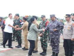 Tinjau Manlap Latgab TNI, Danlantamal V Sambut Kedatangan Menkopolhukam Beserta Rombongan