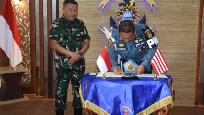 Foto : Wadan Kodiklatal Terima Kunjungan Perdana Laksda TNI Samista