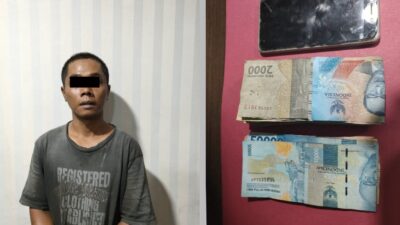 Seorang pria dibekuk anggota Polsek Krembangan Surabaya, lantaran menjadi pengepul judi toto gelap (togel) di wilayah depan Ruko Jalan Sidodadi Surabaya.