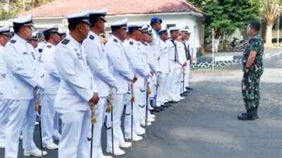Foto : Jelang HUT RI, Danlanal Batuporon Inspeksi Kelengkapan PDU I
