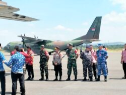 Danlanal Batuporon Bersama Forkopimda Sumenep Sambut Wapres RI di Bandara Trunojoyo