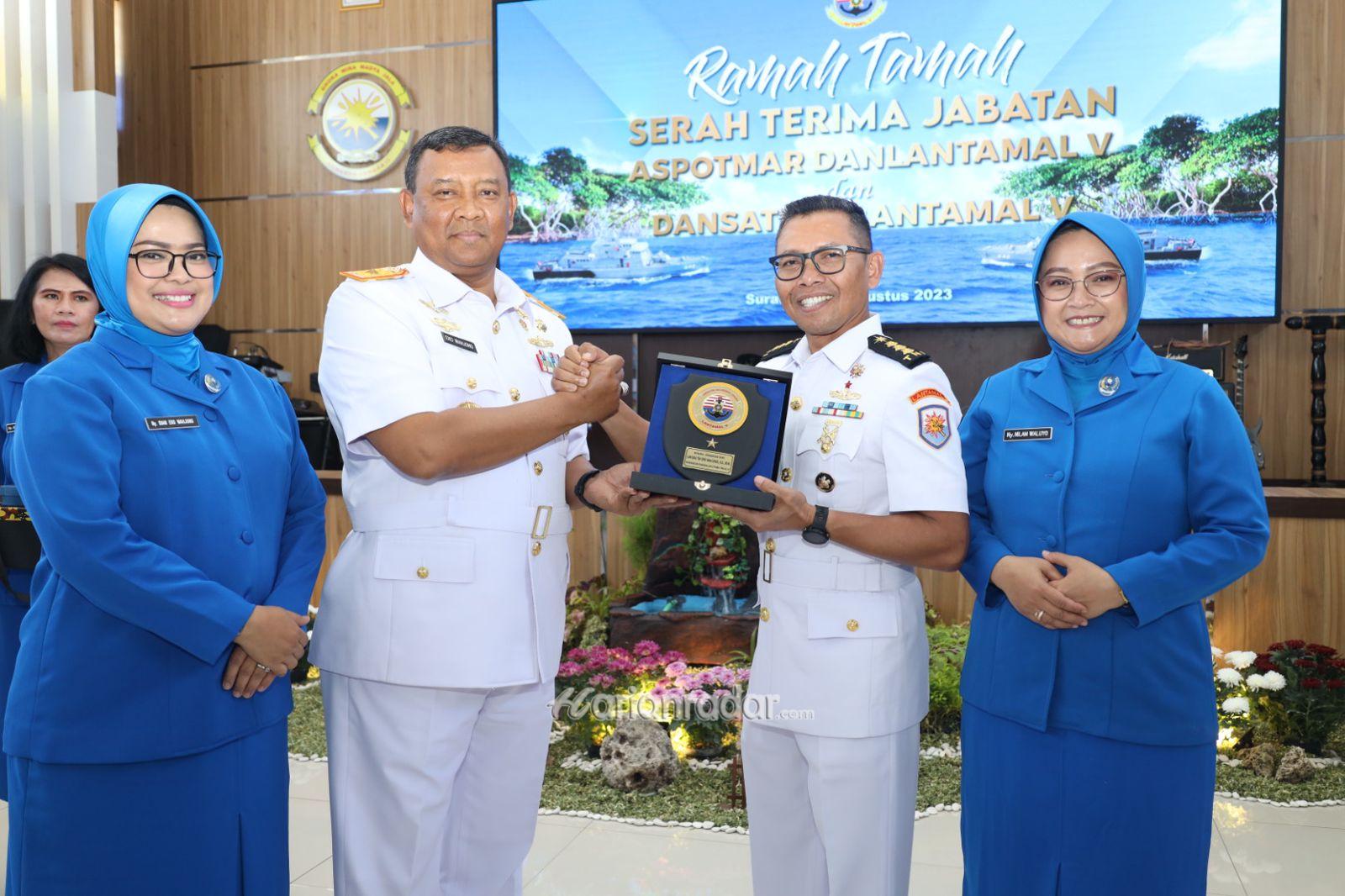 Foto : Danlantamal V Pimpin Sertijab Dua Jabatan Strategis Lantamal V