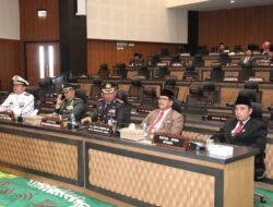 Plt Bupati Dengarkan Pidato Kenegaraan Presiden Jokowi, Siap Mendukung Menuju Indonesia Emas 2045