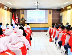 Lanal Cilacap Terima Kunjungan Siswa dan Siswi Berprestasi
