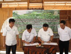 Tandatangani MoU Perhutani dan Kejari Probolinggo Tingkatkan Penanganan Penyelesaian Datun