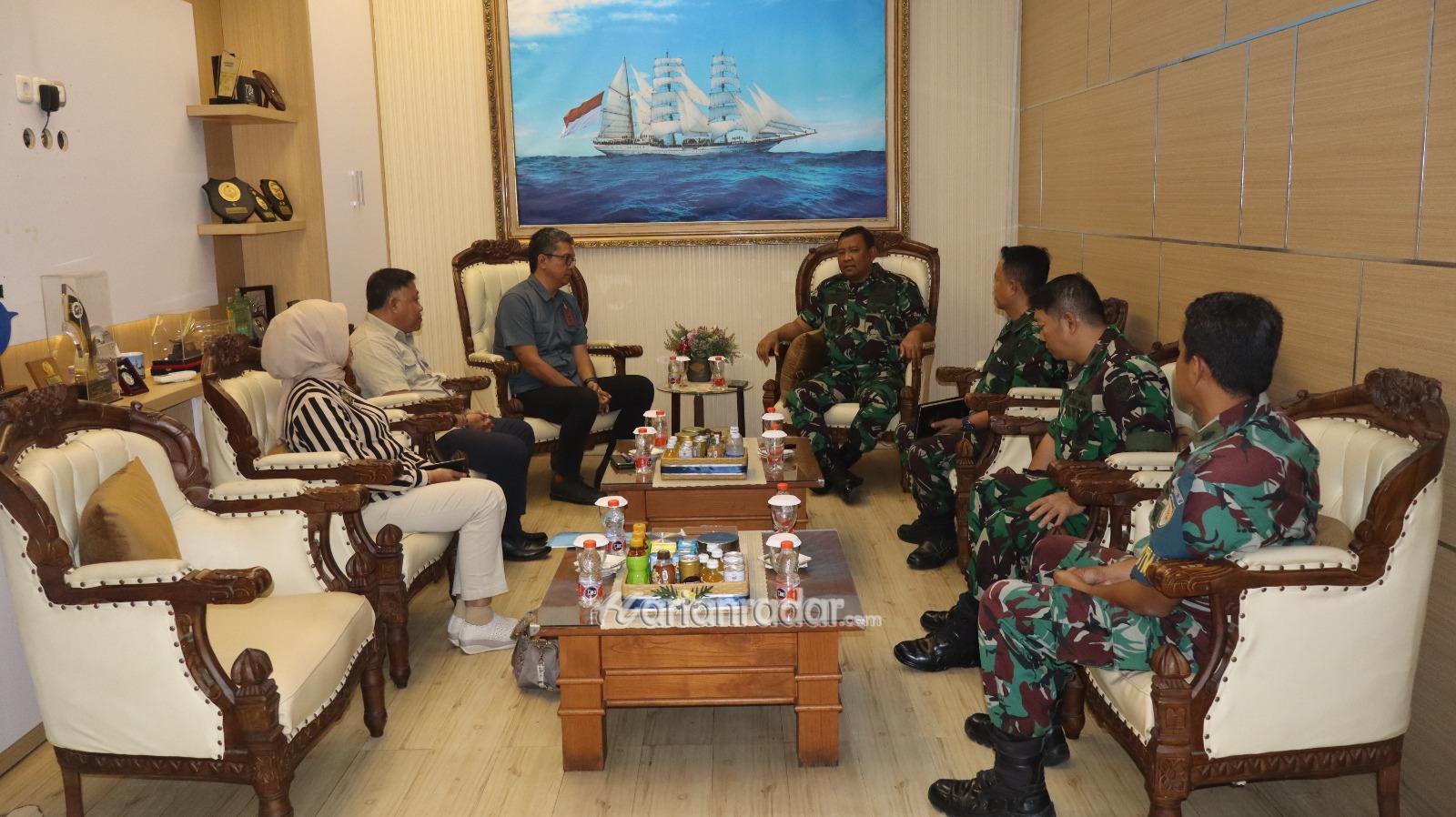 Foto : Danlantamal V Terima Audensi HNSI Wilayah Surabaya