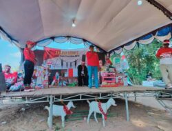 Semarak HUT RI Ke-78, Warga Desa Bangpendeh Gelar Jalan Sehat Sambil Tunjukkan Pesona Lomba Baju Unik