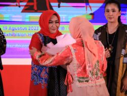 Dukung UMKM Surabaya, Jalasenastri Jadi Bintang Tamu Lomba Fashion Show OPD