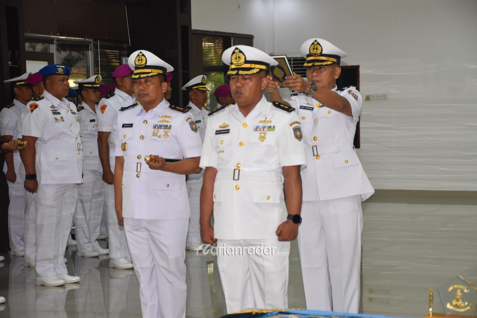 Foto : Danpuslatdiksarmil Pimpin Sertijab Komandan Sekolah Perwira