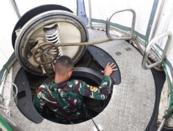 Aksi Pasukan Elite TNI AL Pukau Ratusan Peserta Integrasi Siswa Satdik-Satdik Kodiklatal
