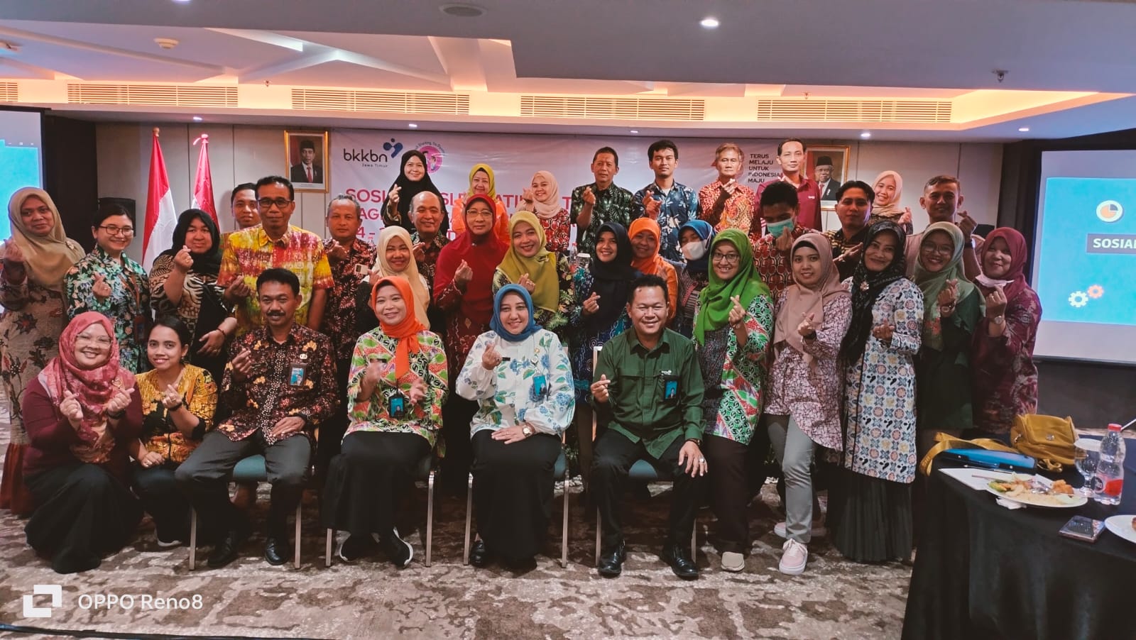 Perwakilan BKKBN Provinsi Jawa Timur mengadakan Pelatihan teknis bagi pelaksana Pusat Pelayanan Keluarga Sejahtera (PPKS) yang hadir ditengah keluarga
