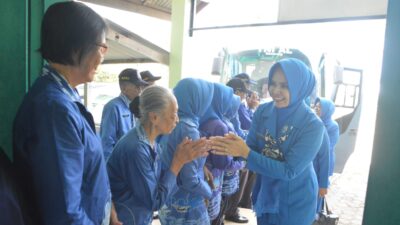 Foto : Ketua Cabang 4 Korcab V DJA II Anjangsana Ke Warakawuri dan PPAL Rayon Salatiga