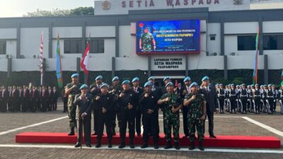 Foto : Dankodiklatal Saksikan Pengangkatan Panglima TNI Sebagai Warga Kehormatan Paspampres