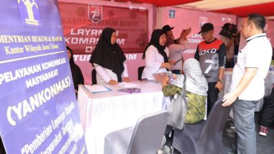 Kemenkumham Jatim Membuka Layanan Paspor Pendaftaran Merek di Car Free Day Raya Darmo Surabaya.