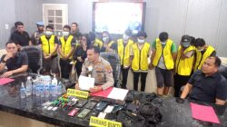 Polisi menangkap 11 orang penyalahguna narkoba di Jalan Kunti yang selama ini lekat dengan peredaran barang terlarang sabu (foto:samsul).