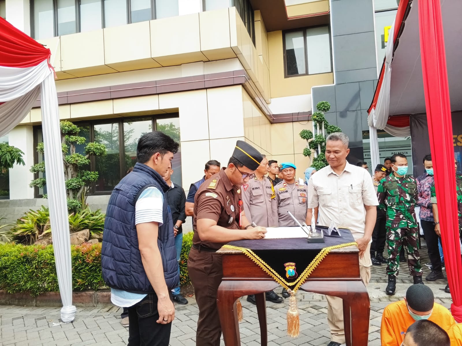 Rilis Akhir Tahun 2024, Polresta Sidoarjo  Musnahkan Barang Bukti Dari Berbagai Kasus Kejahatan