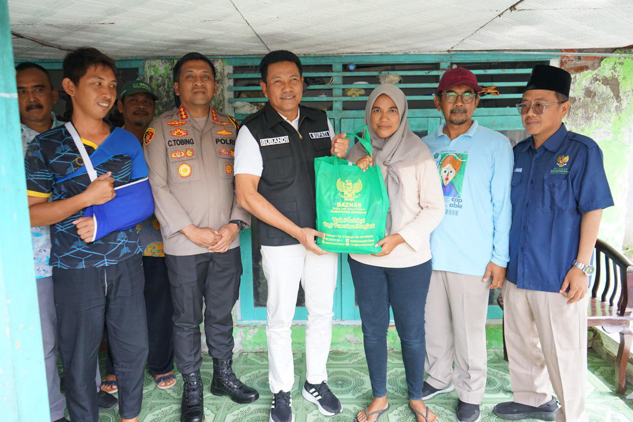 Sidak RTLH, Kadinsos Bersama Plt Bupati Sidoarjo Tinjau Kondisi Memprihatinkan Warga Desa Jati