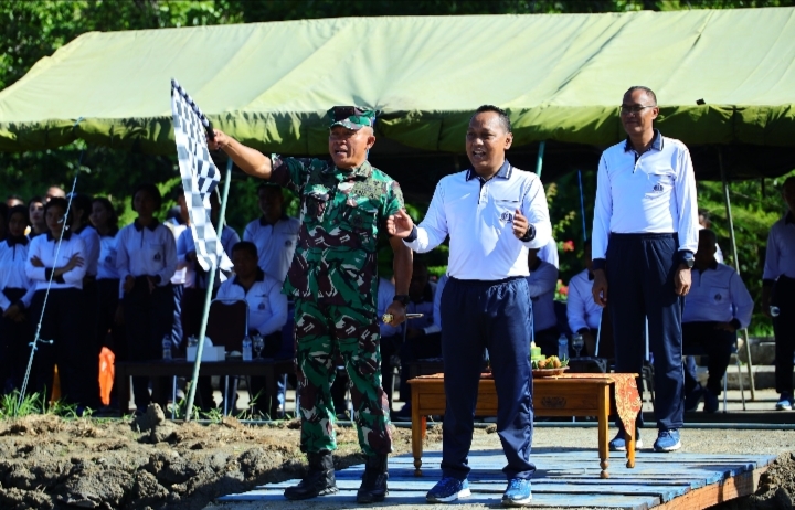 Foto : Kodiklatal Gelar Tasyakuran dan Uji Coba Fasilitas Halang Rintang Ksatrian TNI AL  