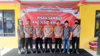 Foto : Pisah Sambut Kapolsek Kwanyar Dari KOMPOL MOHAMMAD MANSUR S.H KE AKP FERY RISWANTORO S.H,. M.H.