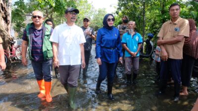 Pemkab Sidoarjo Gerak Cepat Salurkan Bantuan Korban Banjir Di Kecamatan Candi dan Sidoarjo