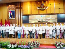 dr. Hj. Sriatun Resmi Dilantik Sebagai Ketua Dekranasda Kab. Sidoarjo