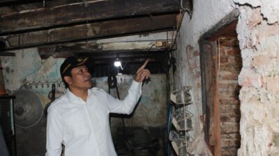 Sidak RTLH di Taman dan Waru, Bupati Sidoarjo Bantu Perbaikan Hunian Bagi Warga Kurang Mampu