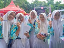 Mahasiswa Psikologi UHT Pulang Kampung, Sebarkan Inspirasi dan Keseruan Dunia Psikologi