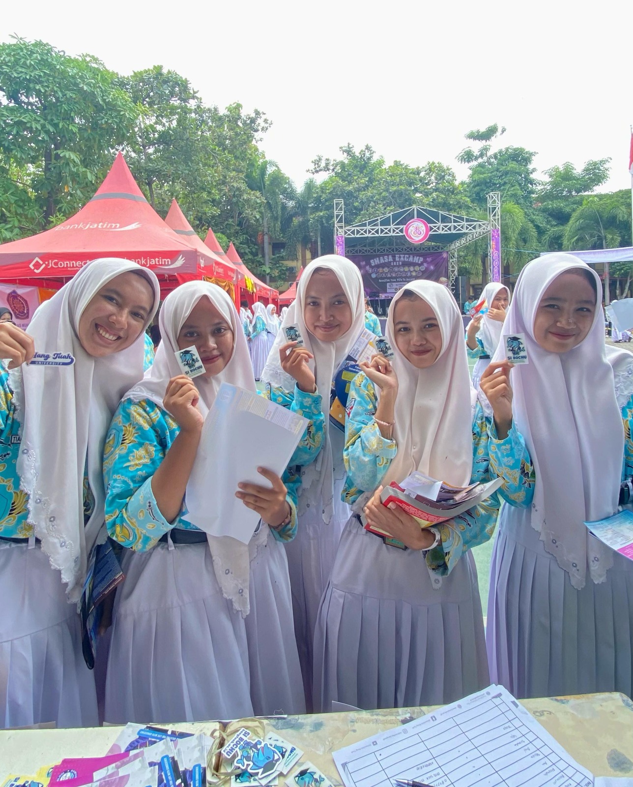 Mahasiswa Psikologi UHT Pulang Kampung, Sebarkan Inspirasi dan Keseruan Dunia Psikologi