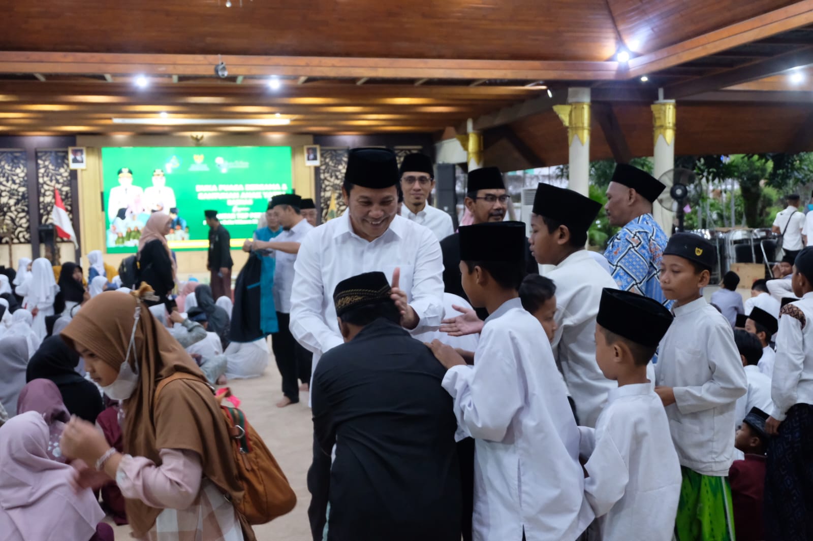Bupati Harapkan Sinergi dengan Perusahaan-Perusahaan untuk Menjamin Pendidikan Gratis bagi Anak Yatim di Sidoarjo